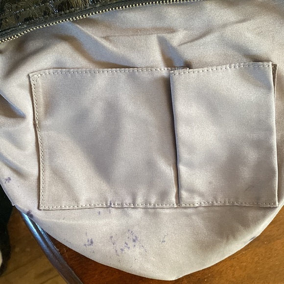 🦊 Coach black cloth and patent trim. - Picture 10 of 10